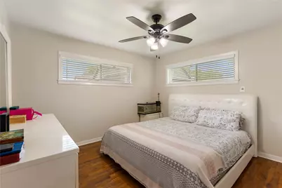 110 Mustang Drive, Alvin, TX 77511 - Photo 13