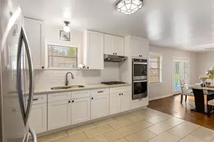 110 Mustang Dr, Alvin, TX 77511 - Photo 11