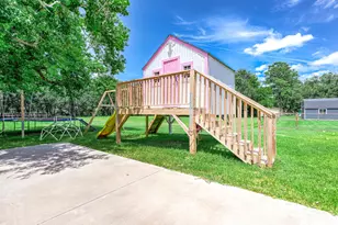 110 Mustang Dr, Alvin, TX 77511 - Photo 25