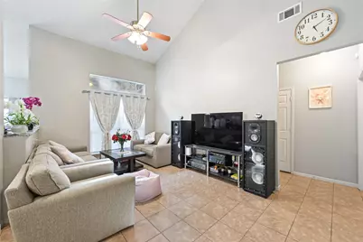 9439 Crystal Cove Circle, Houston, TX 77070 - Photo 7