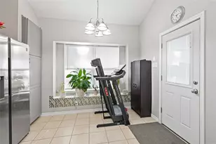 9439 Crystal Cove Cir, Houston, TX 77070 - Photo 9