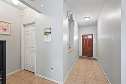 9439 Crystal Cove Circle, Houston, TX 77070 - Photo 5