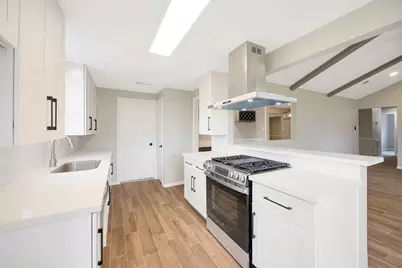 2114 Eagle Point Road, Crosby, TX 77532 - Photo 5