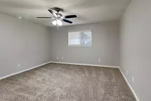 12810 Raven S Dr, Cypress, TX 77429 - Photo 9