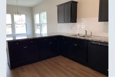 323 E Murrill Street, Baytown, TX 77520 - Photo 17