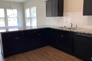 323 E Murrill St, Baytown, TX 77520 - Photo 17