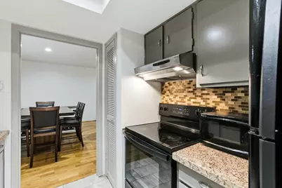 2224 S Piney Point Road #222, Houston, TX 77063 - Photo 17