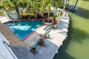 102 Bamaku Bend, Tiki Island, TX 77554 - Photo 37