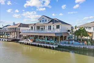 102 Bamaku Bend, Tiki Island, TX 77554 - Photo 5