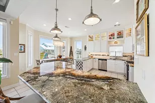 102 Bamaku Bend, Tiki Island, TX 77554 - Photo 17