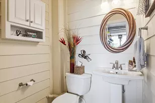 102 Bamaku Bend, Tiki Island, TX 77554 - Photo 45