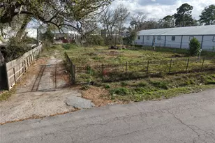 345 Delz St, Houston, TX 77018 - Photo 3