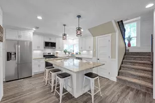 7 Kingsley Ct, Conroe, TX 77304 - Photo 9