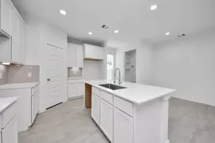 18526 Athena Flower Dr, Fresno, TX 77545 - Photo 11