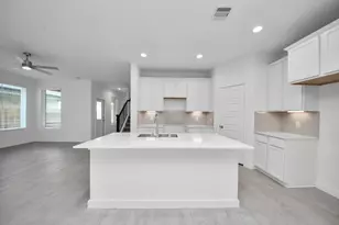 18526 Athena Flower Dr, Fresno, TX 77545 - Photo 15