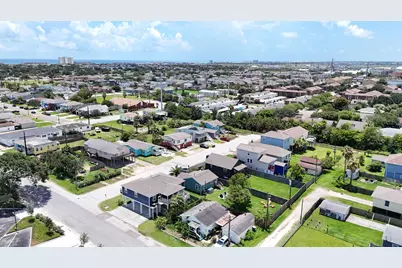 6902 Avenue P, Galveston, TX 77551 - Photo 11