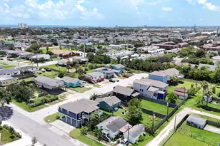 6902 Avenue P, Galveston, TX 77551 - Photo 11