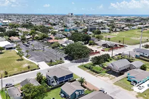 6902 Avenue P, Galveston, TX 77551 - Photo 13