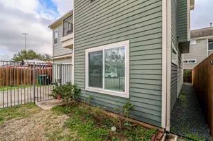 2306 Wipprecht St, Houston, TX 77020 - Photo 5