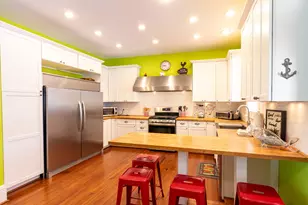 1905 Ave M 1/2, Galveston, TX 77550 - Photo 9