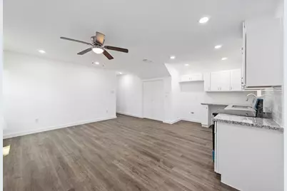 1056 North Ln #A, Houston, TX 77088 - Photo 5