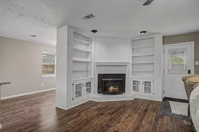 2901 Castle Court, Pearland, TX 77581 - Photo 11