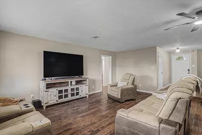 2901 Castle Court, Pearland, TX 77581 - Photo 7