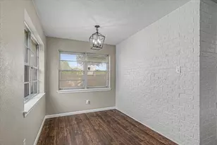 2901 Castle Ct, Pearland, TX 77581 - Photo 11