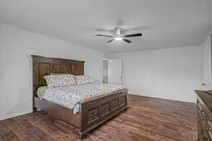 2901 Castle Ct, Pearland, TX 77581 - Photo 19