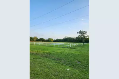 405 Strawberry Street, League City, TX 77573 - Photo 9