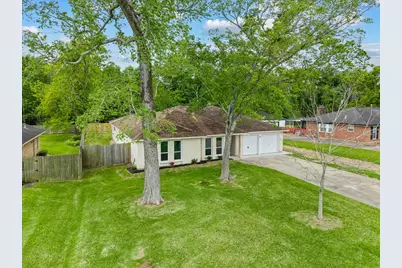 78 Shady Oak Court, Alvin, TX 77511 - Photo 39