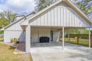 905 Center St, El Campo, TX 77437 - Photo 33