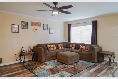 905 Center Street, El Campo, TX 77437 - Photo 15