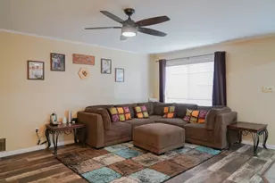 905 Center St, El Campo, TX 77437 - Photo 13