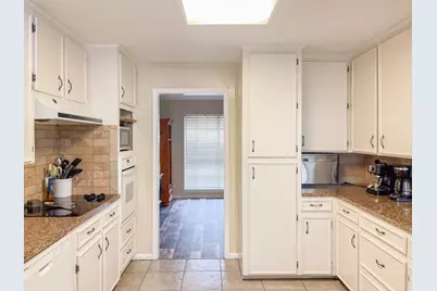 905 Center Street, El Campo, TX 77437 - Photo 7