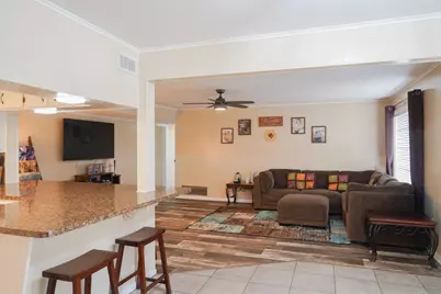 905 Center Street, El Campo, TX 77437 - Photo 9