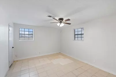 2910 San Augustine Avenue, Pasadena, TX 77503 - Photo 9