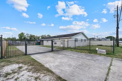 2910 San Augustine Avenue, Pasadena, TX 77503 - Photo 11