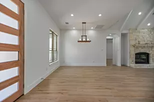 114 Center Tree Dr, Palacios, TX 77465 - Photo 15