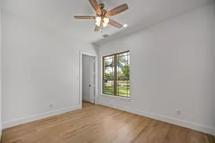 114 Center Tree Dr, Palacios, TX 77465 - Photo 31