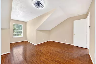 15014 Middle Oaks Boulevard, Houston, TX 77082 - Photo 33