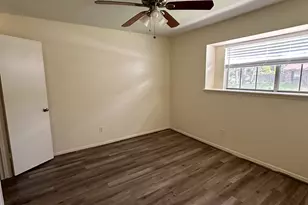 11702 Brighton Ln, Meadows Place, TX 77477 - Photo 9
