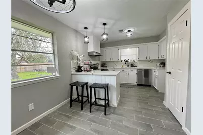 251 Schley Street, Richwood, TX 77531 - Photo 7