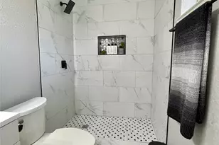 251 Schley St, Richwood, TX 77531 - Photo 23