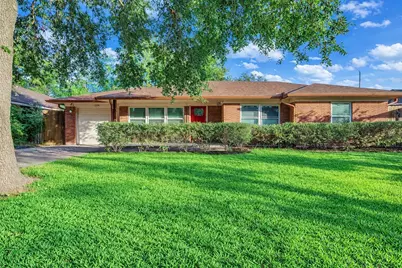 219 E Janisch Road, Houston, TX 77022 - Photo 1