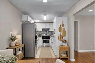 219 E Janisch Rd, Houston, TX 77022 - Photo 7