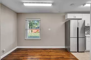 219 E Janisch Rd, Houston, TX 77022 - Photo 5