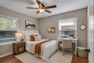 219 E Janisch Rd, Houston, TX 77022 - Photo 17