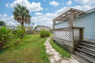 6317 P 1/2, Galveston, TX 77551 - Photo 5