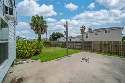 6317 P 1/2, Galveston, TX 77551 - Photo 7